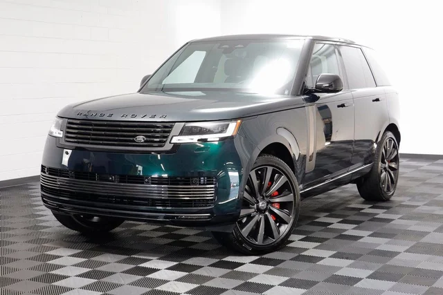 2025 Land Rover Range Rover SV