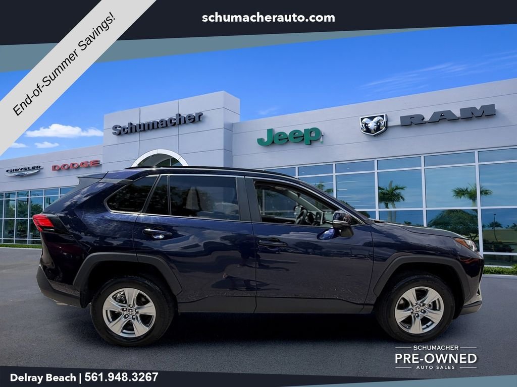Used 2025  Toyota XLE image 8