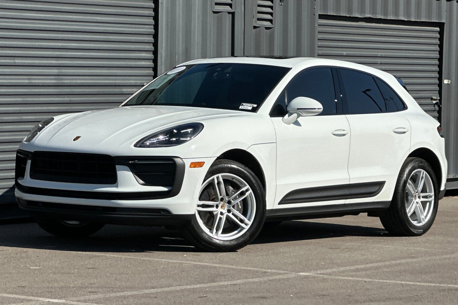 2022 Porsche Macan Base