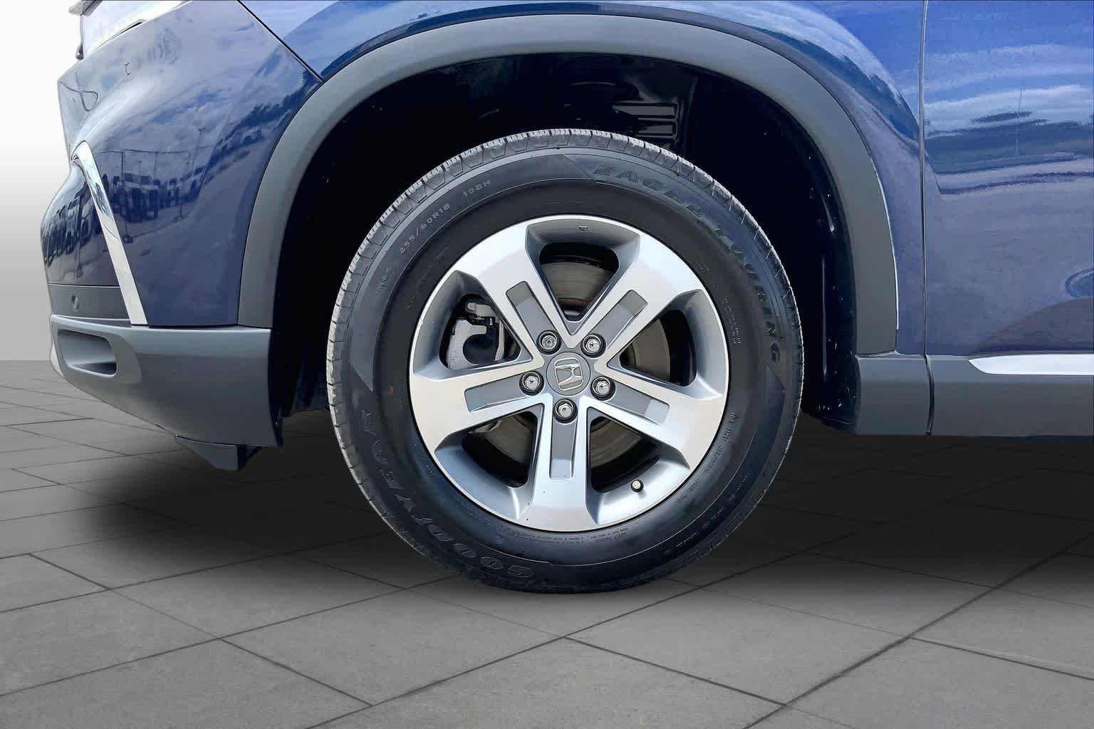 Used 2024 Obsidian Blue Pearl Honda EX-L 8 Passenger image 11