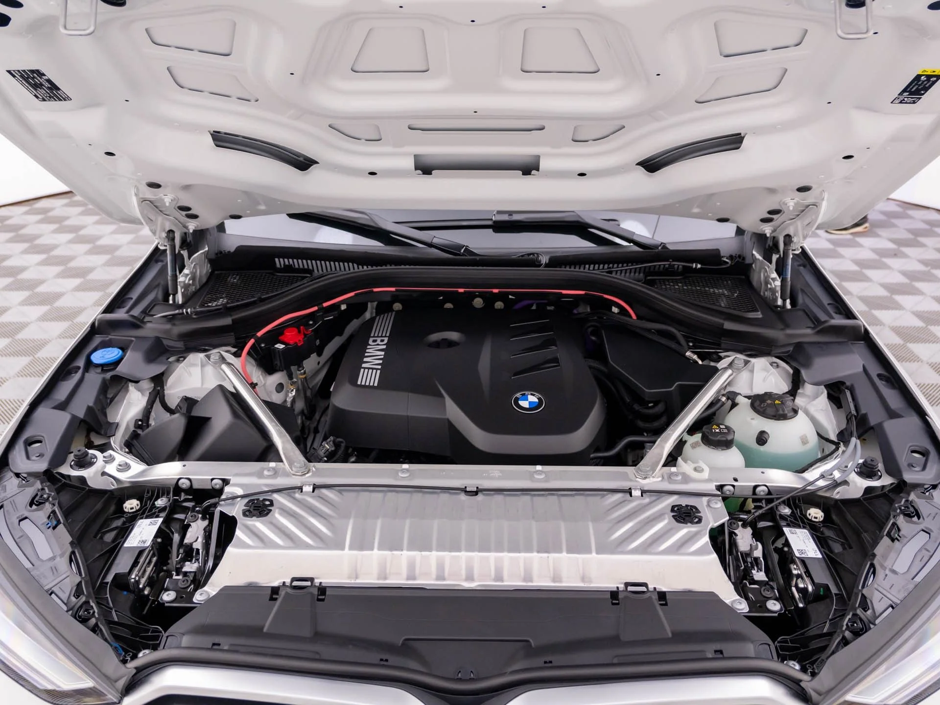 New 2026 White BMW 30 xDrive image 29