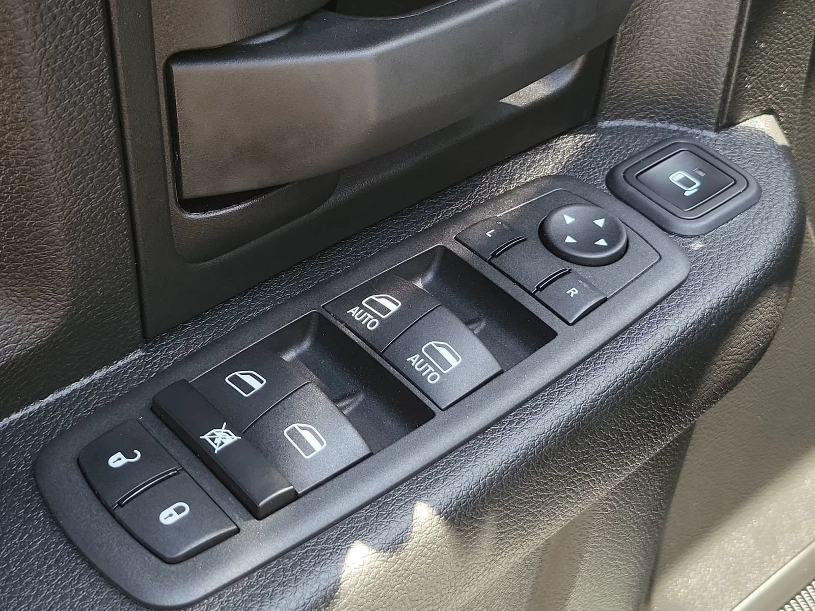 2024 RAM Ram 3500 Pickup Tradesman - Photo 22