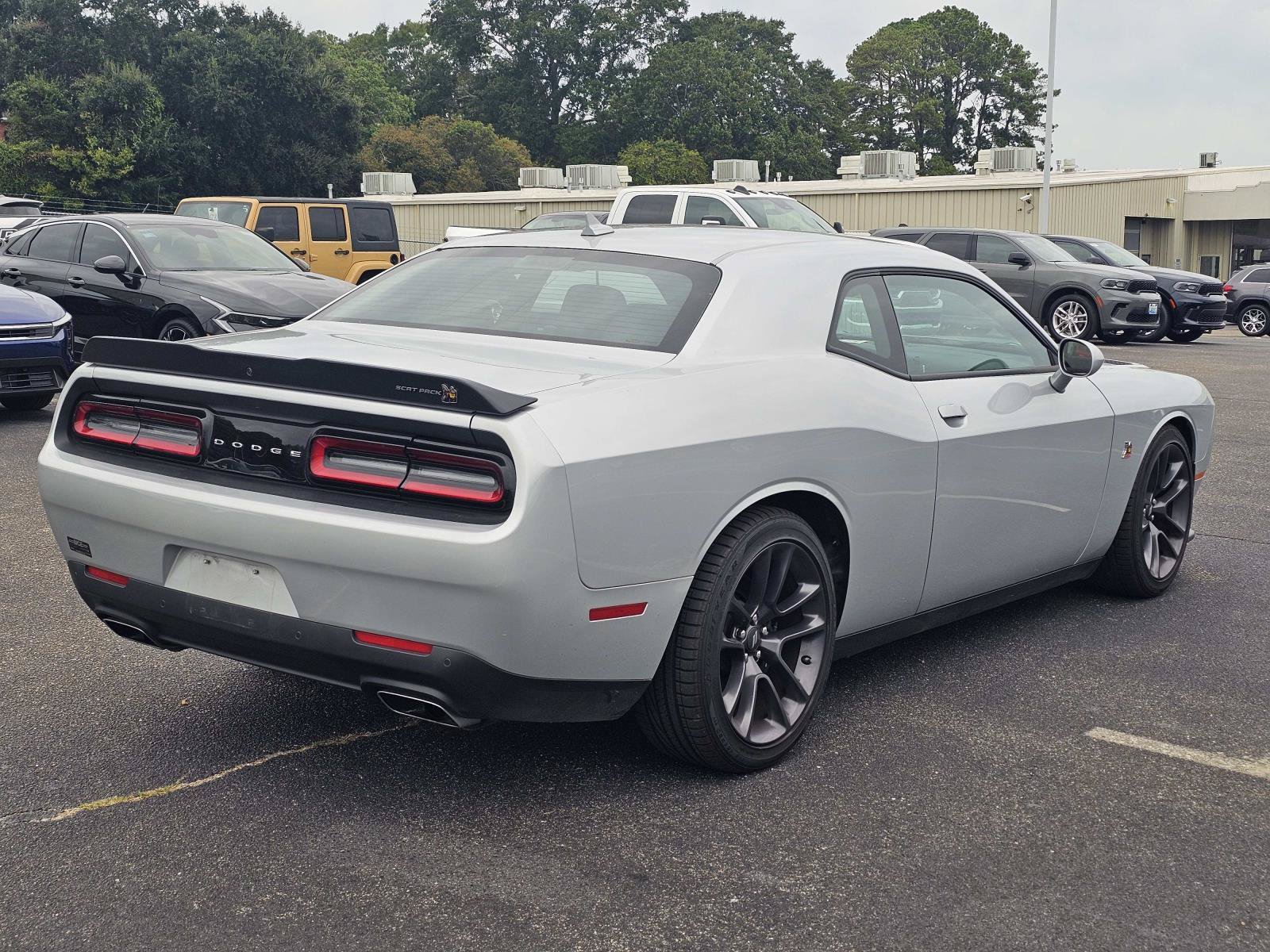 Used 2022 Triple Nickel Clearcoat Dodge R/T Scat Pack image 12