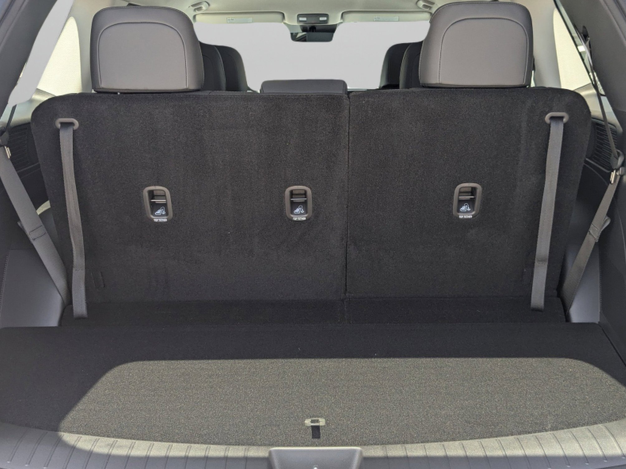 New 2026 Abyss Black Pearl Hyundai SEL 7P image 15