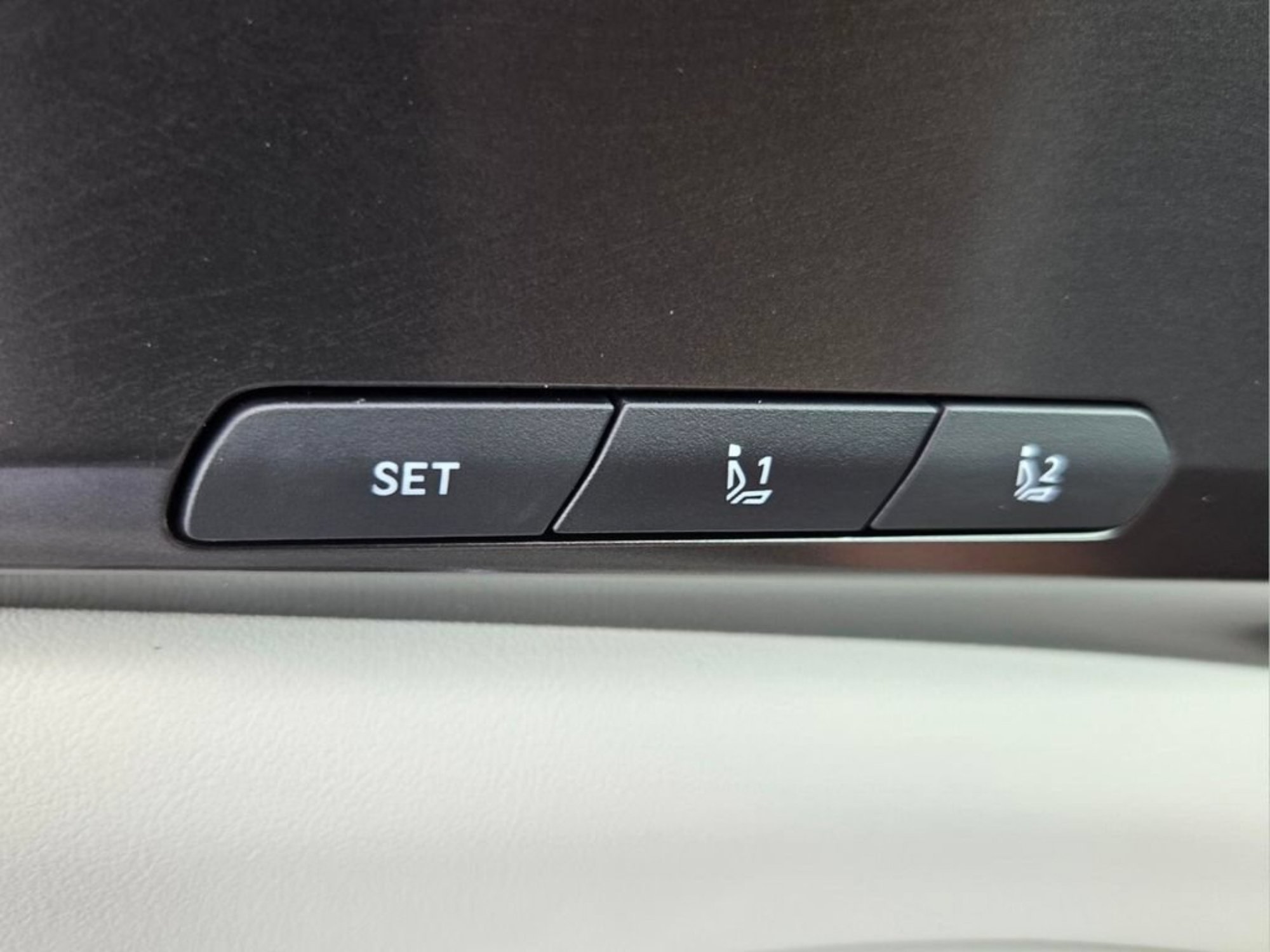 New 2027 Ceramic Silver Kia SX image 31