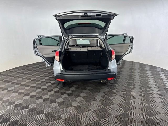 Used 2018 Silver Honda EX image 18
