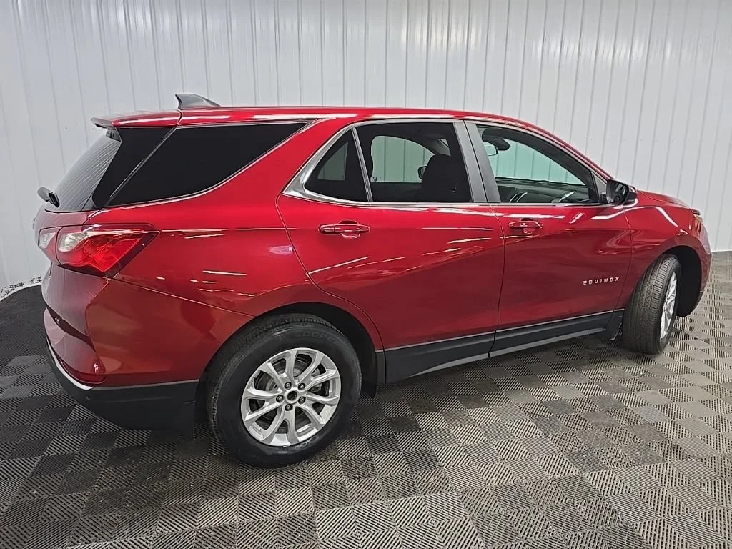 Used 2021 CAJUN RED TINTCOAT Chevrolet LT image 3