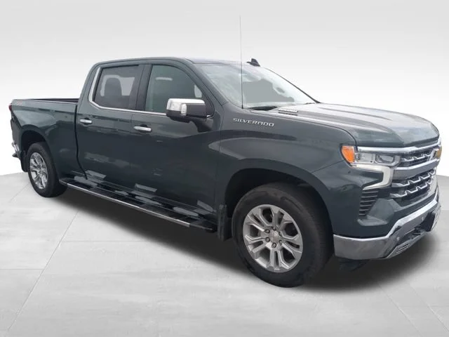 Used 2025 Cypress Gray Chevrolet LTZ image 9