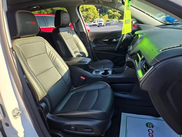 Used 2023 SUMMIT WHITE GMC AT4 image 21
