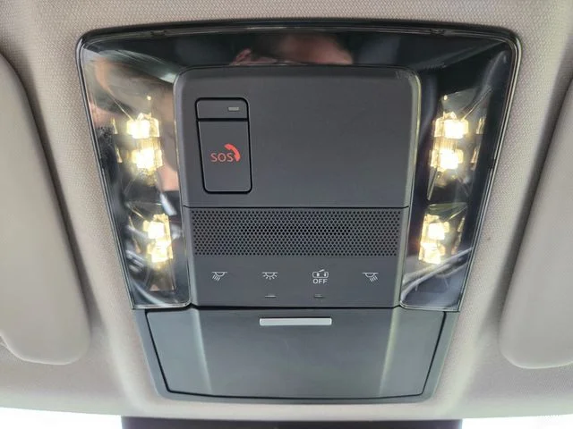 Used 2025 Gray Mitsubishi SE image 26
