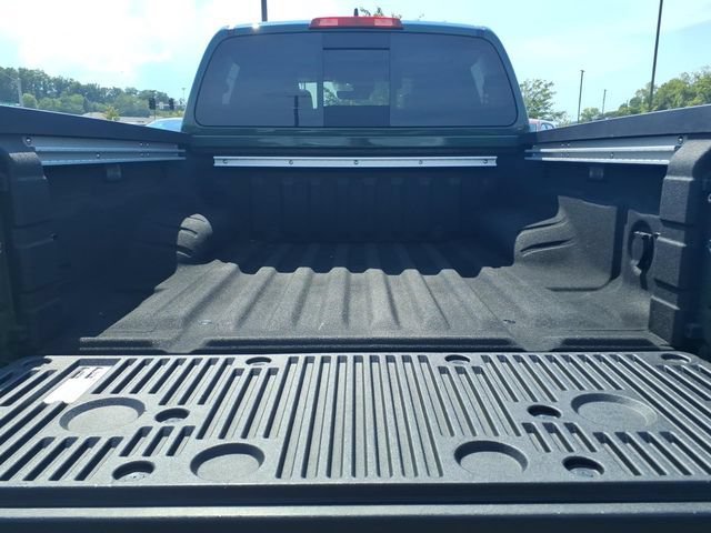 Used 2024 Green Nissan Crew Cab SL 4x4 image 22