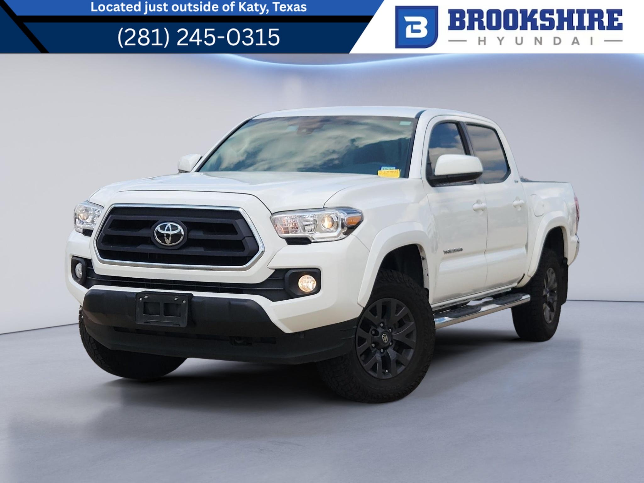 Used 2023 Ice Cap Toyota SR5 image 1