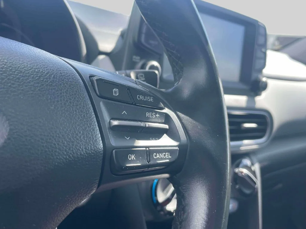 Used 2019 Silver Hyundai SEL image 23