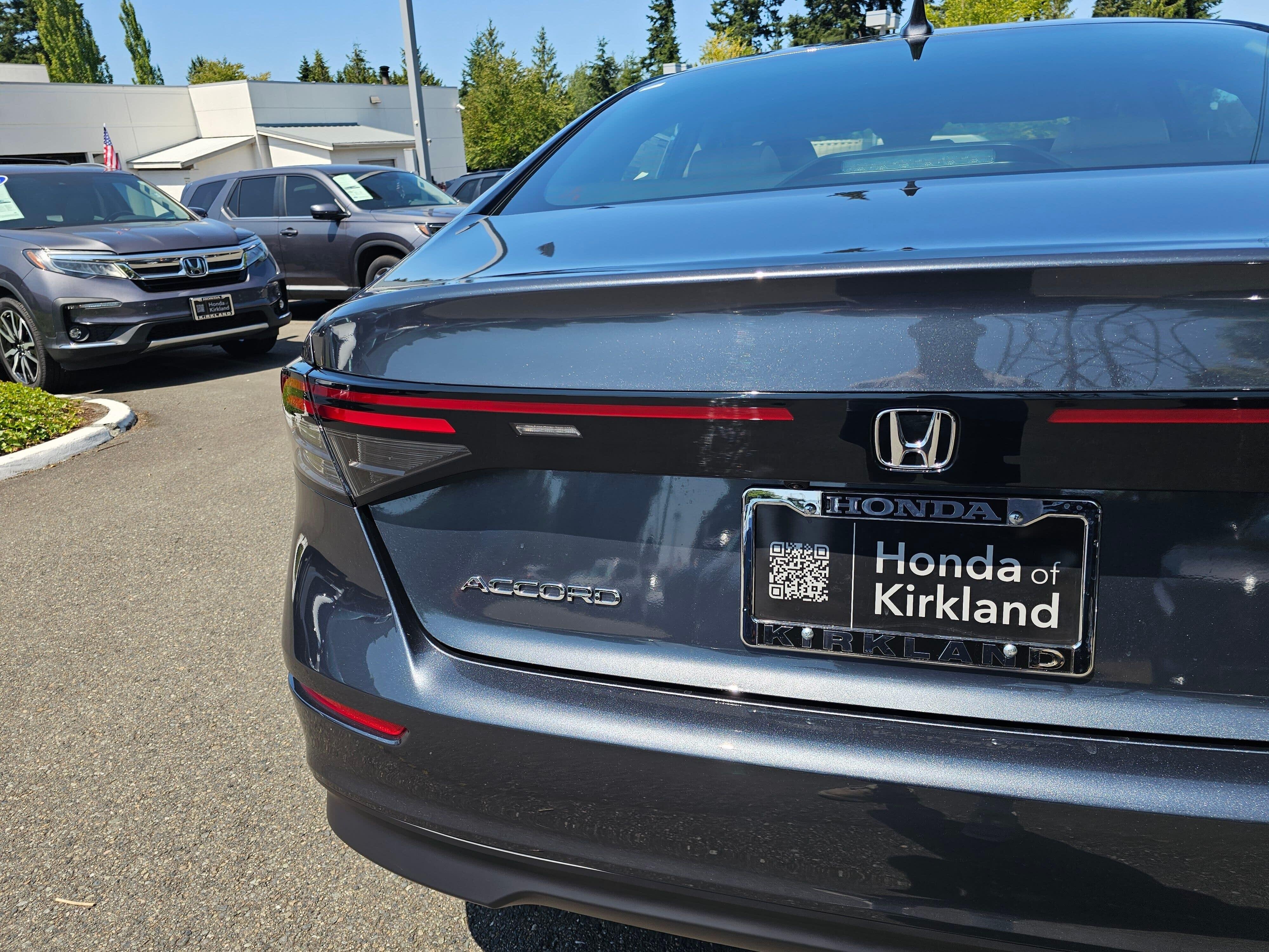 New 2026 Meteorite Gray Metallic Honda LX image 15