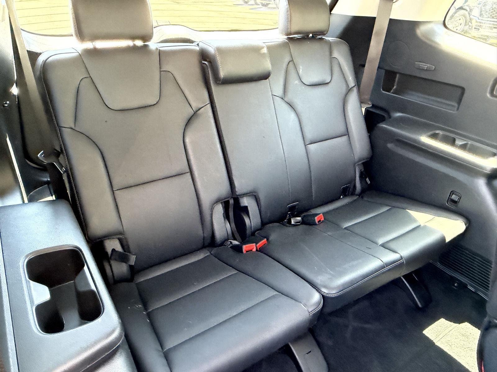 Used 2025 Glacial White Pearl Kia S image 21