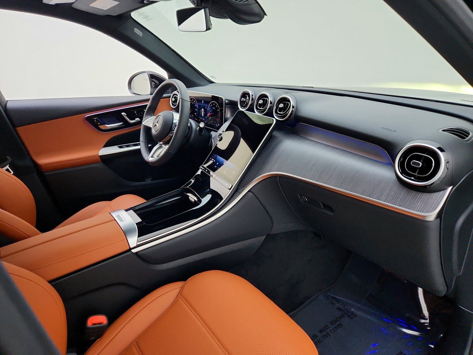 New 2026 Black Mercedes-Benz GLC 300 SUV image 40