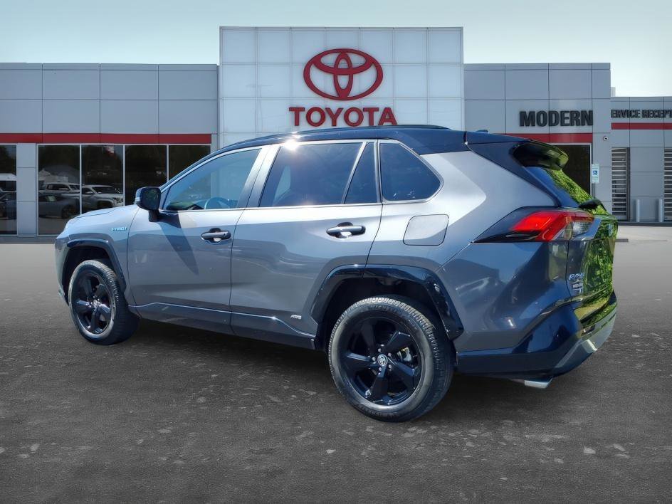 Used 2021 Magnetic Gray Metallic/Midnight Black Metallic Toyota Hybrid XSE image 3