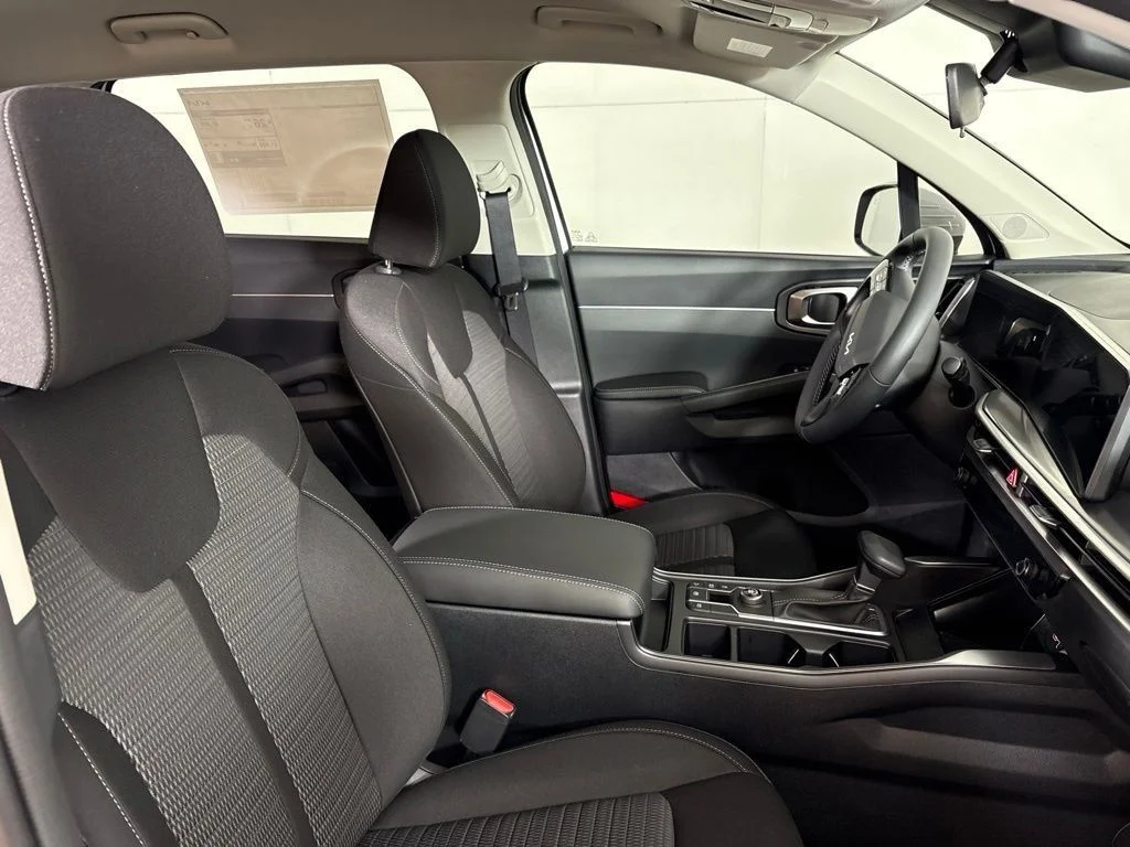 New 2026 Glacial White Pearl Kia LX image 17