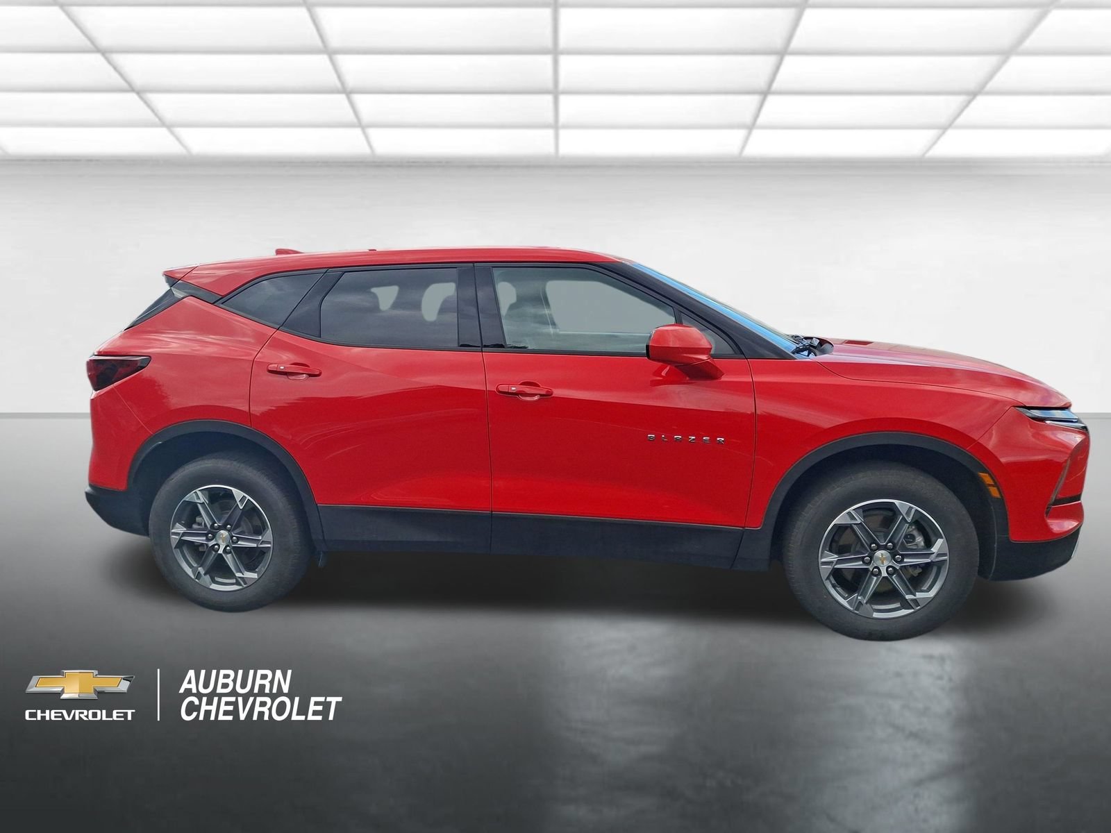 2025 Chevrolet Blazer 2LT - Photo 2