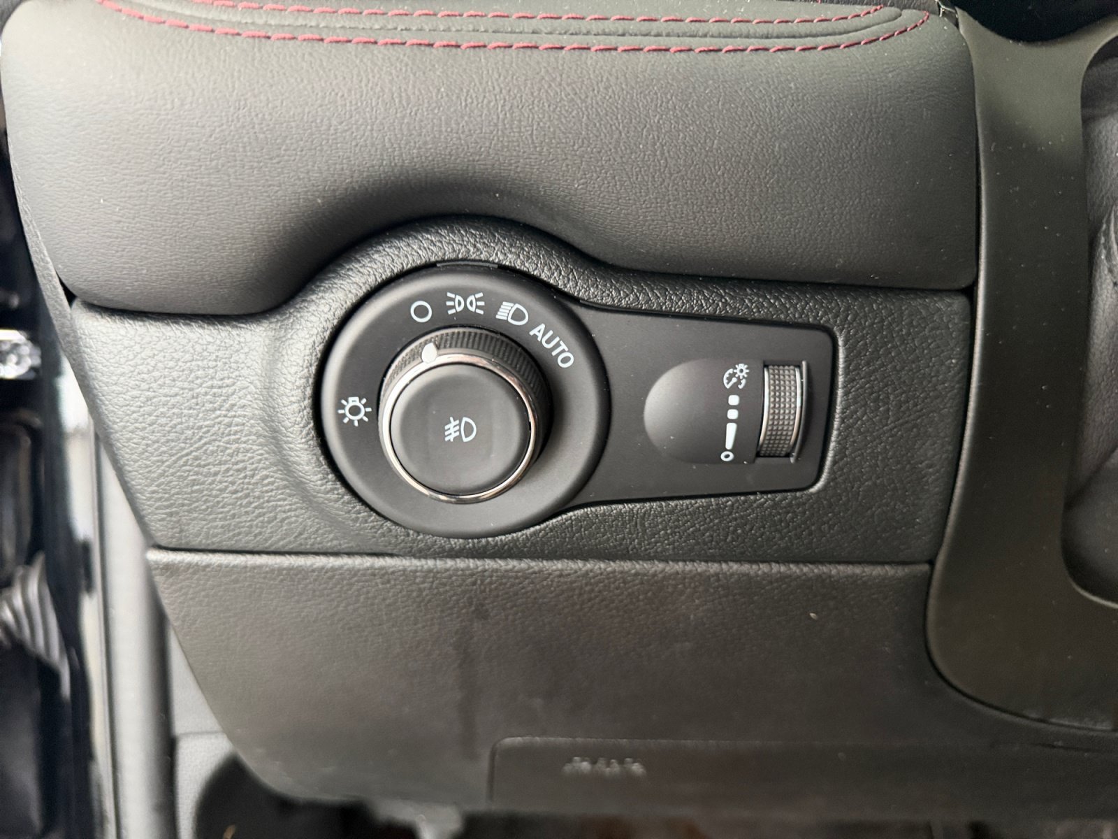 Used 2022 DB Black Clearcoat Dodge R/T Plus image 14