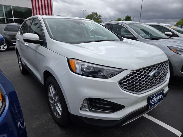2024 Ford Edge SEL AWD's photo