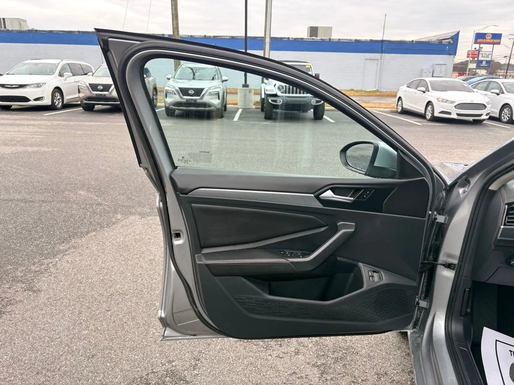 2024 Volkswagen Jetta SE - Photo 15