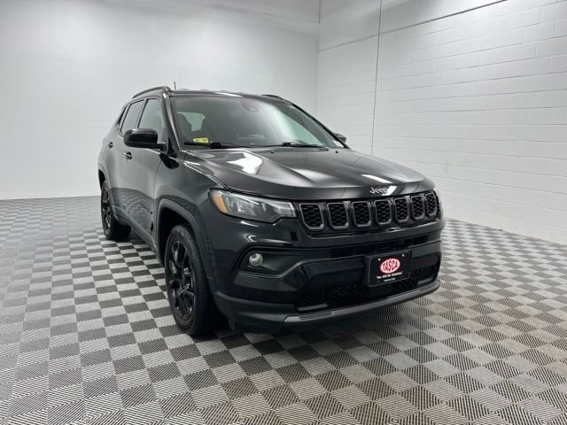Used 2025 Black Jeep Latitude image 1