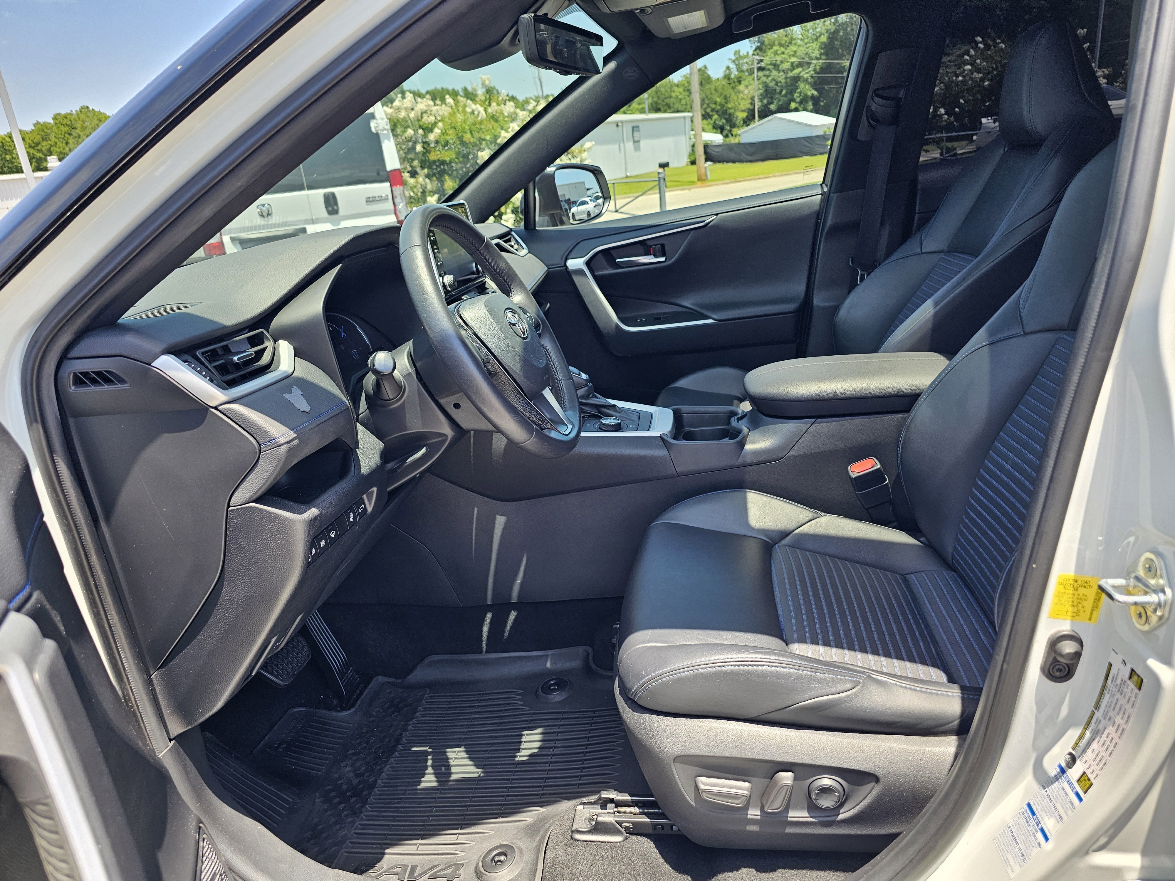 Used 2021 Blizzard Pearl/Midnight Black Metallic Toyota Hybrid XSE image 17
