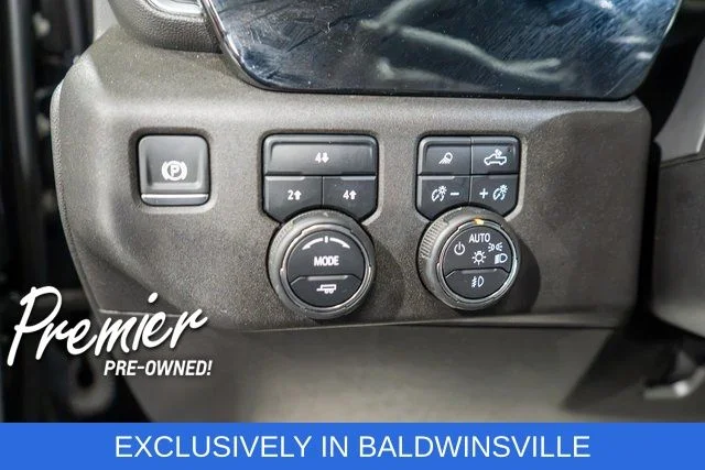 Used 2025 Black Chevrolet LT image 19