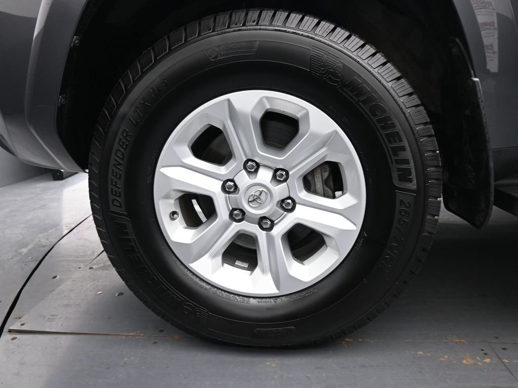 2022 Toyota 4Runner SR5 Premium - Photo 14