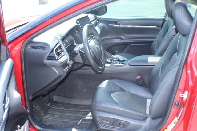Used 2022 Supersonic Red/Midnight Black Metallic Toyota XSE image 13