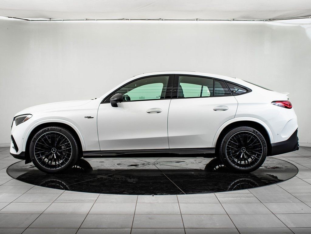 New 2026 MANUFAKTUR Moonlight White Metallic Mercedes-Benz GLC 43 AMG® image 5