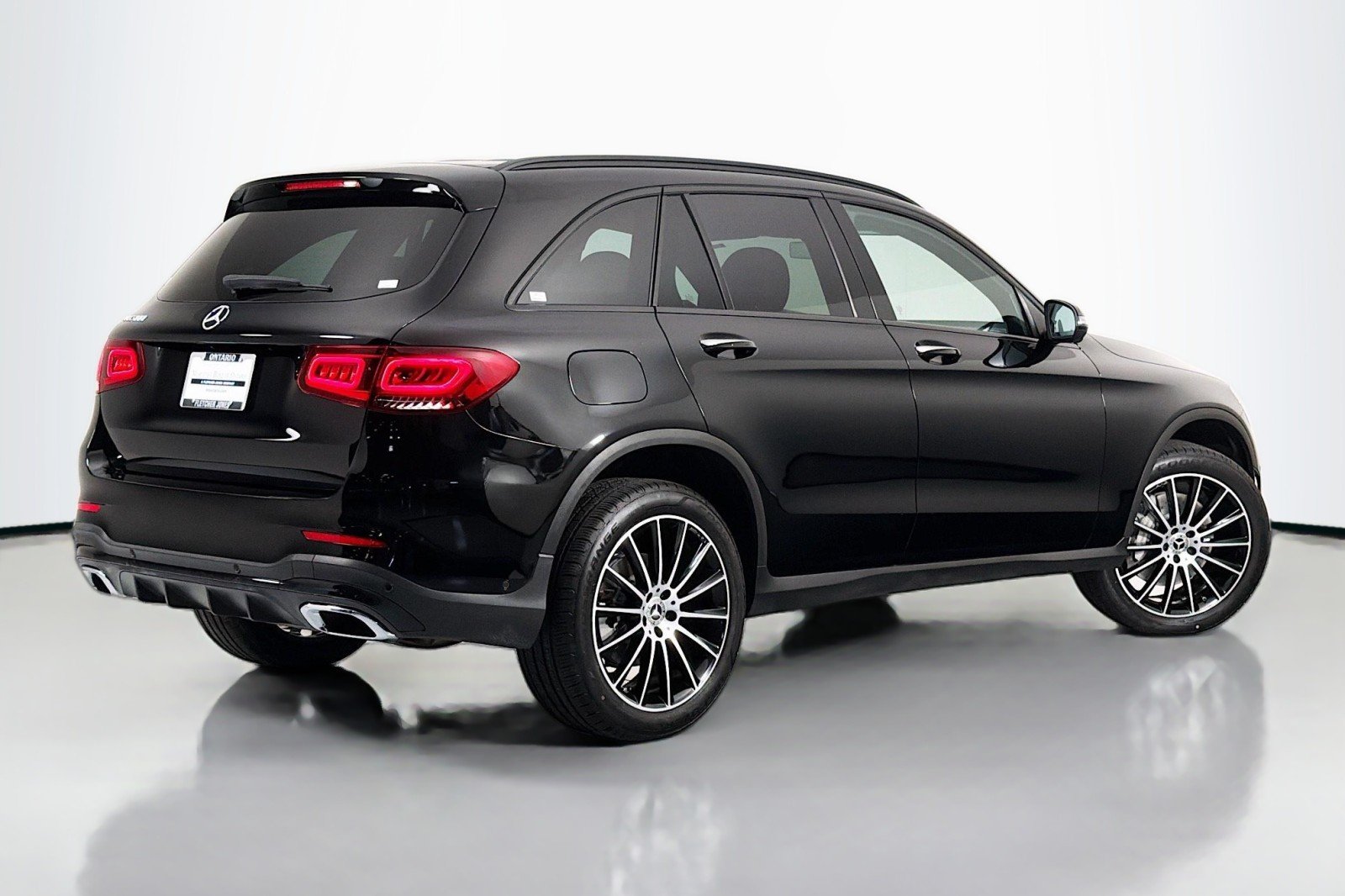 Used 2022 Black Mercedes-Benz 300 image 12