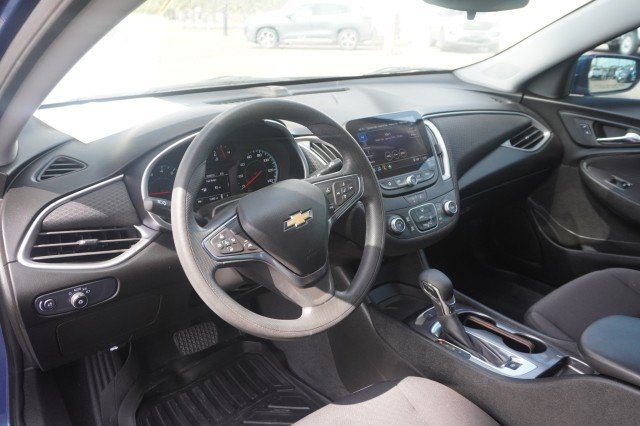 Used 2025 BLUE Chevrolet LS image 17