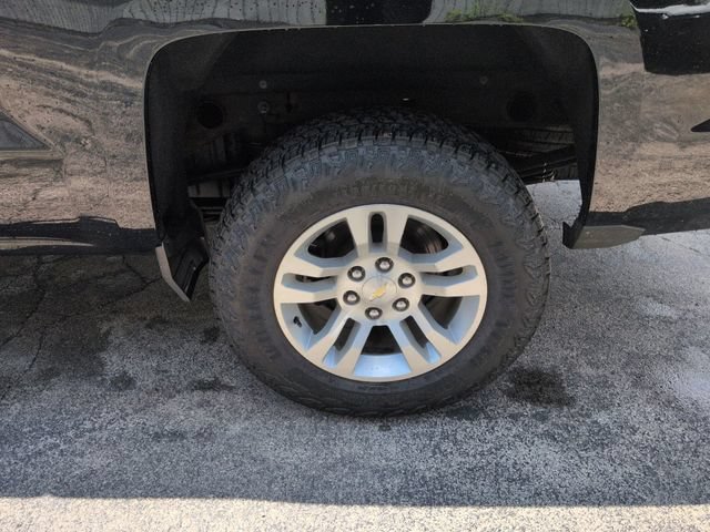 Used 2019 BLACK Chevrolet LT image 32