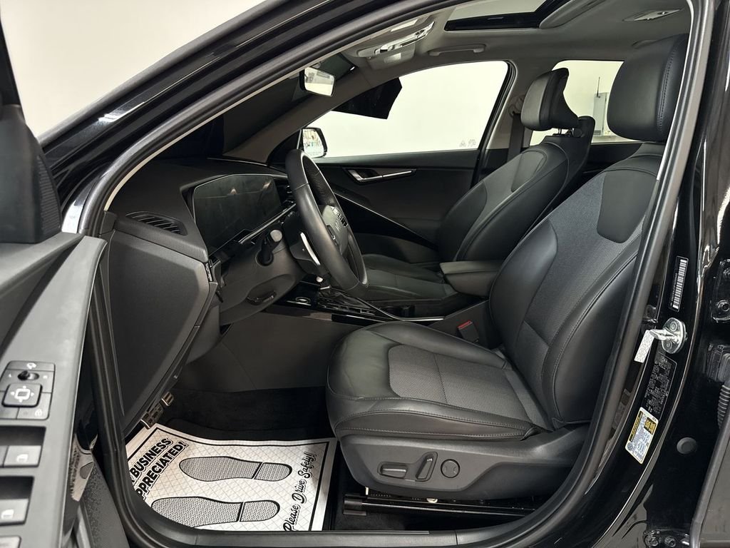Used 2023 Aurora Black Kia EX Touring image 11