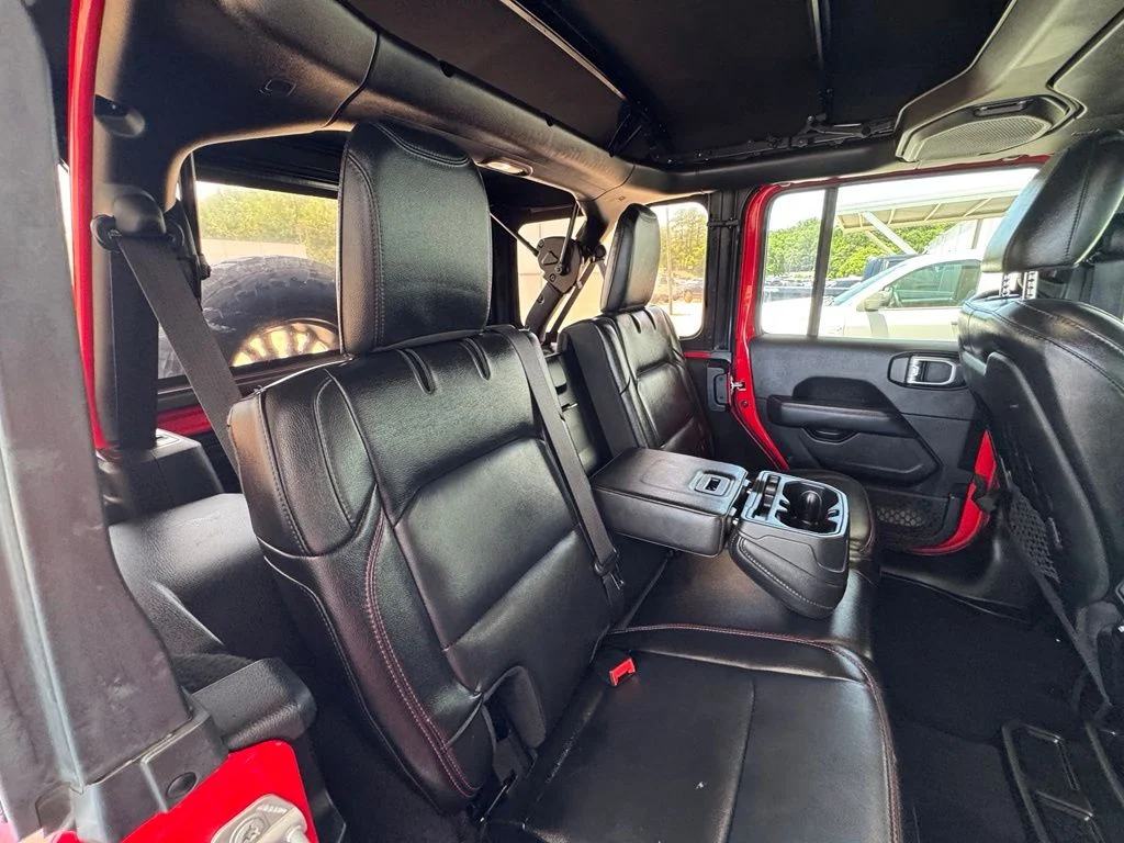 Used 2020 Red Jeep Unlimited Rubicon image 25