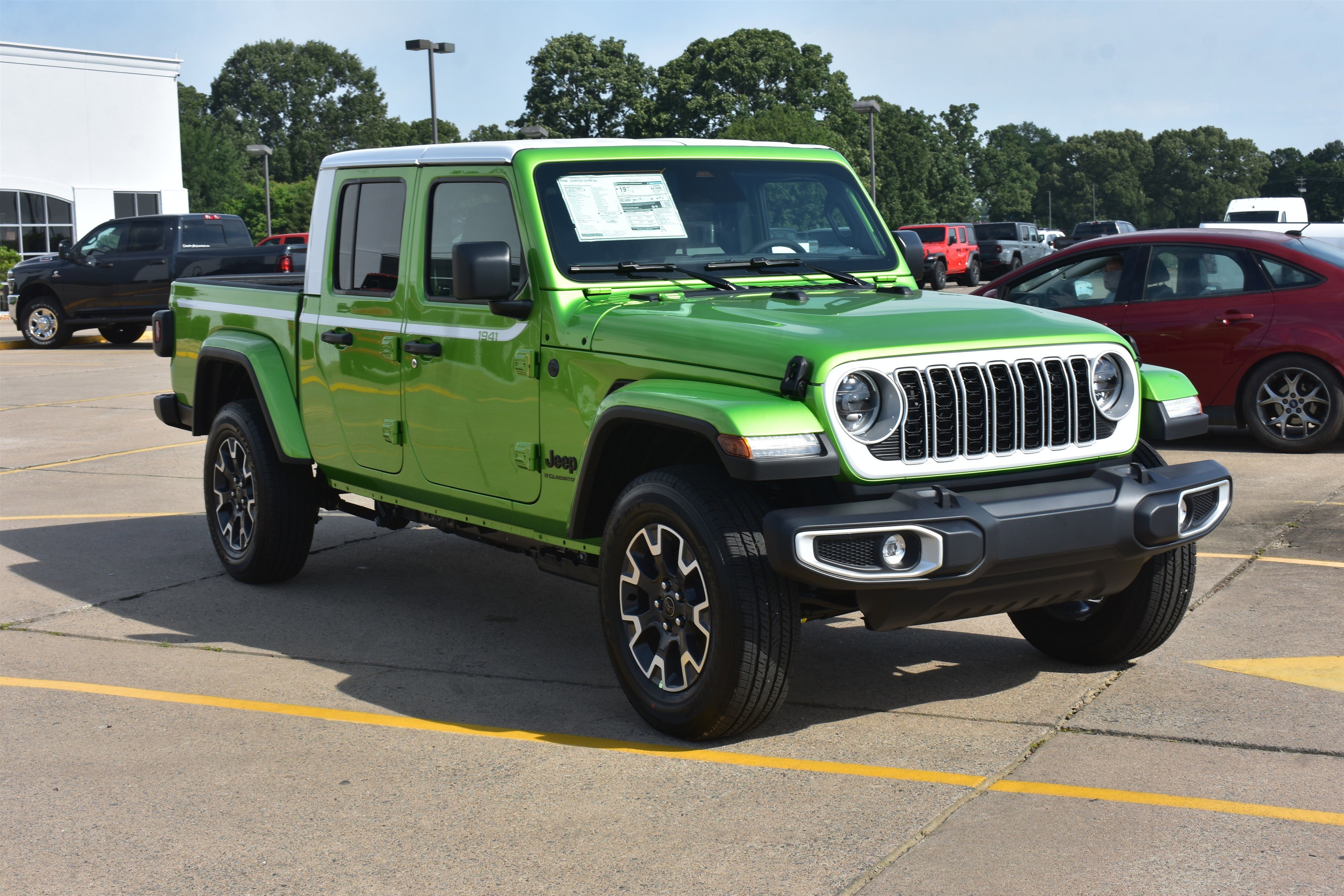 New 2026 Mojito Exterior Paint Jeep Sahara image 3