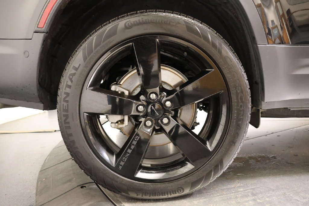 Certified Used 2026 Black Land Rover S image 11