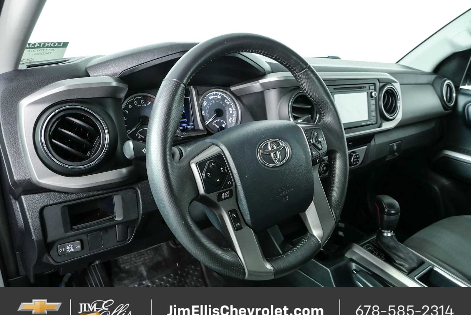 Used 2017 White Toyota SR5 V6 image 4