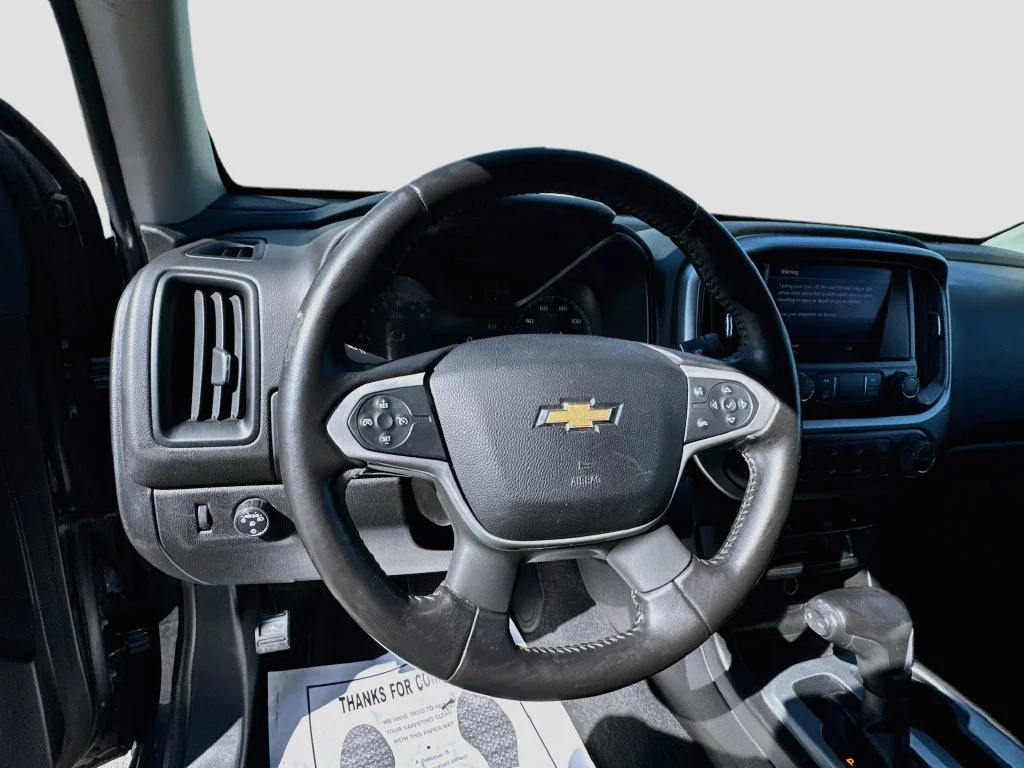 Used 2019 Gray Chevrolet LT image 11