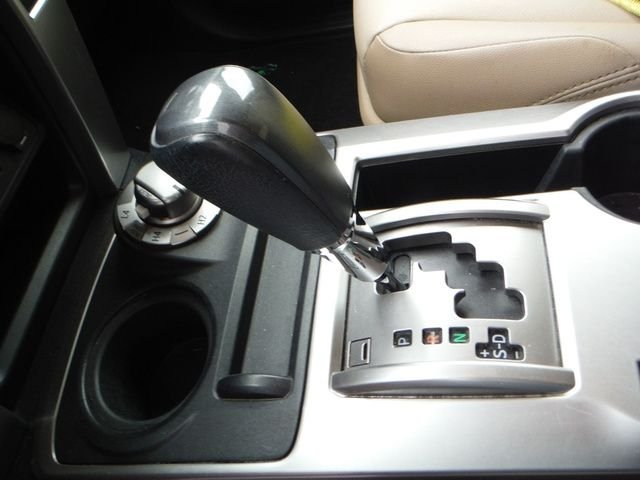 Used 2017 White Toyota SR5 Premium image 19