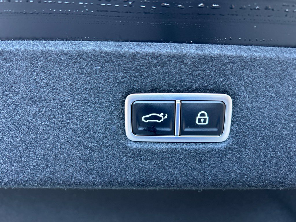 Used 2024 Black Hyundai SEL image 30