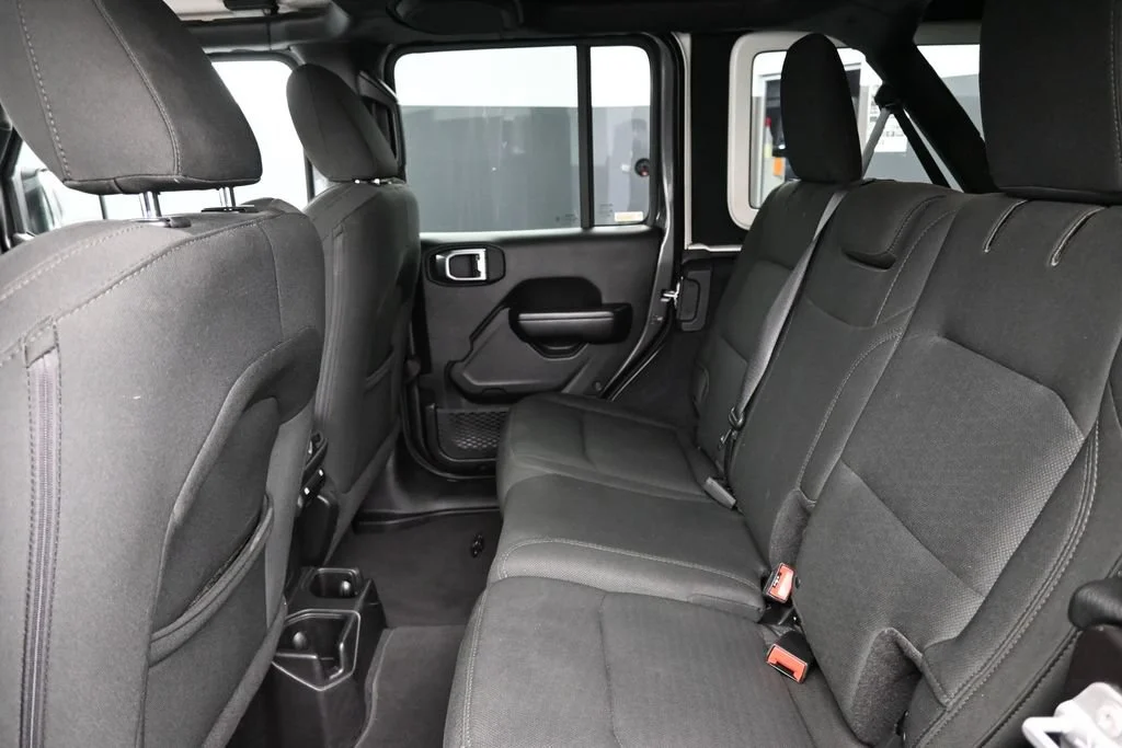 Used 2018 Gray Jeep Unlimited Sport S image 13