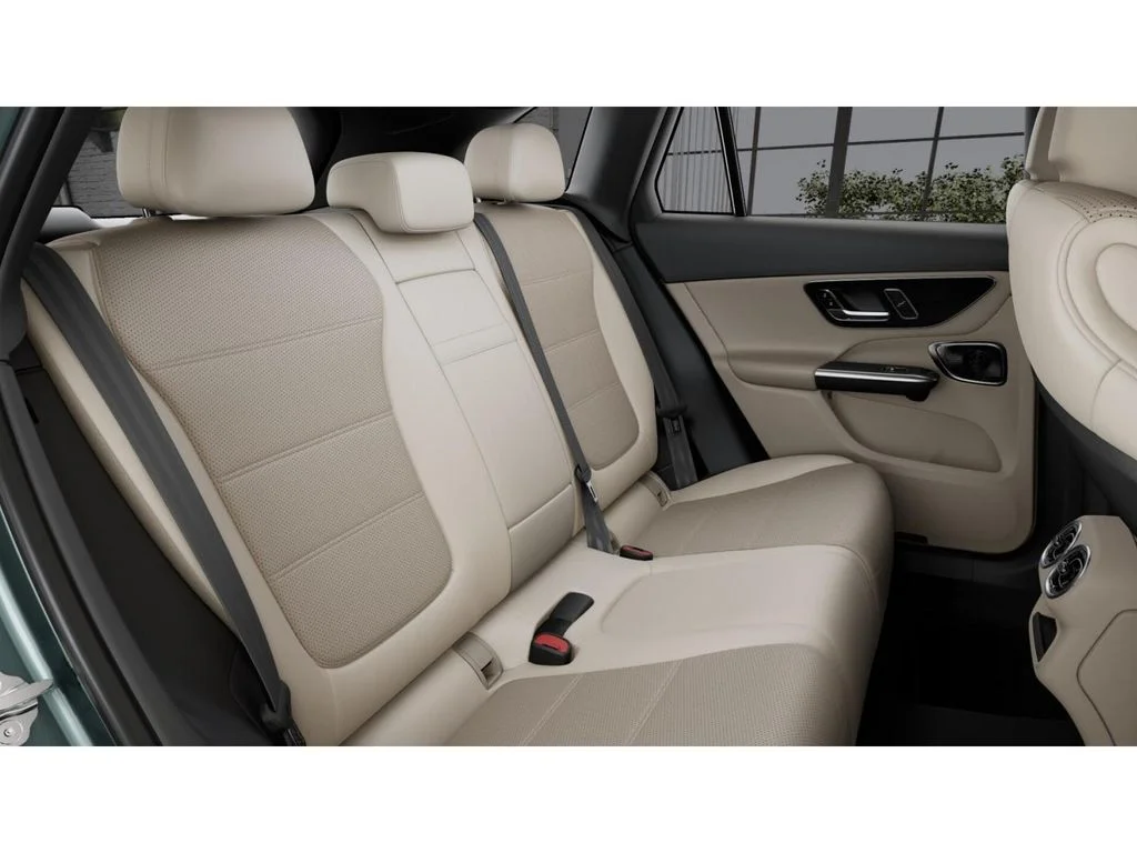 New 2026 Silver Mercedes-Benz GLC 300 image 5