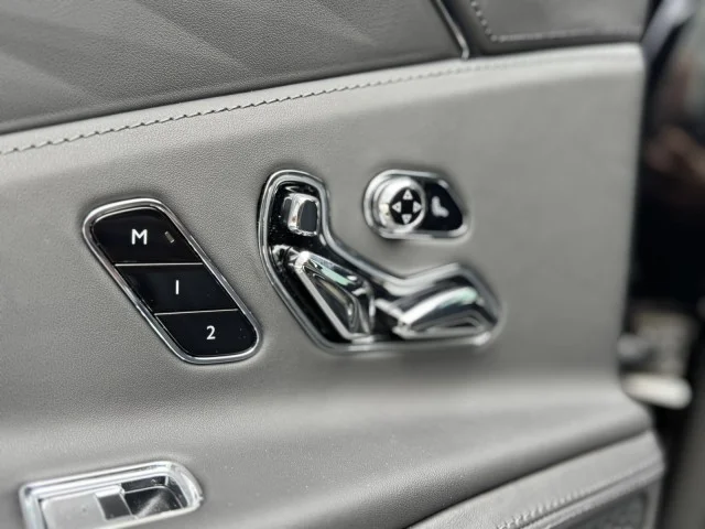 Used 2023 Black Sapphire Metallic Bentley Speed image 10