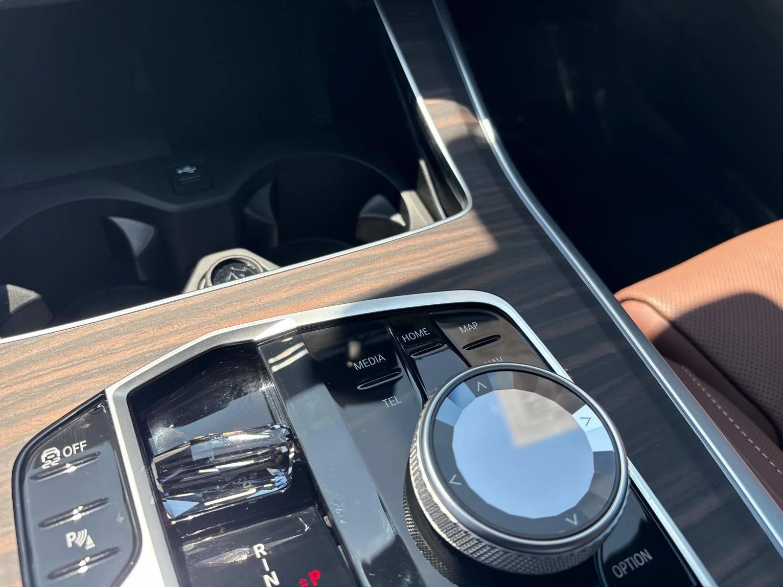 2025 BMW X5 M60i - Photo 28
