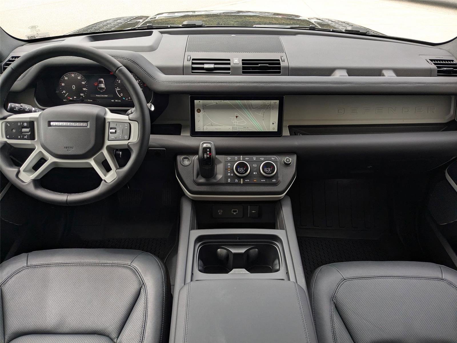 Used 2024 Santorini Black Metallic Land Rover SE image 30