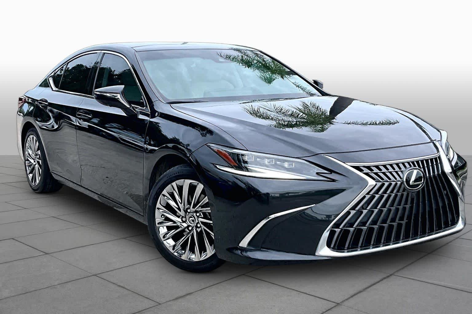 Used 2025 Caviar Lexus Ultra Luxury image 3