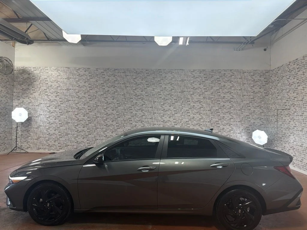 Used 2026 Amazon Gray Hyundai SEL Sport image 4